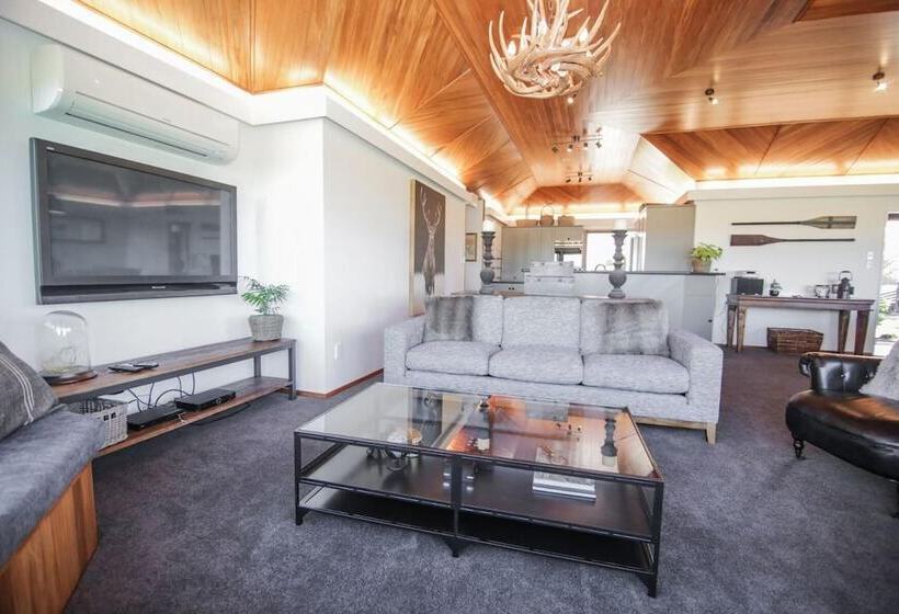 Lakeview Lodge Karapiro