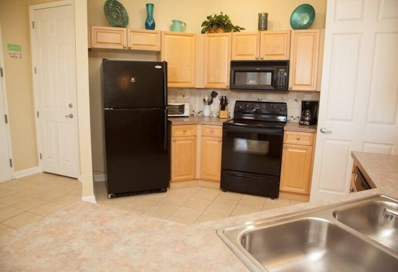 Ly53816   Terrace Ridge   3 Bed 2 Baths Condo