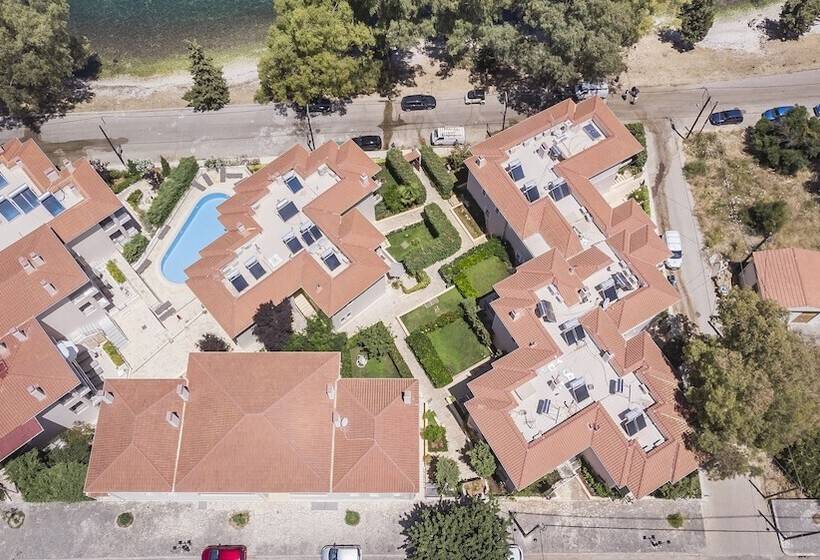 Meliti Waterfront Suites