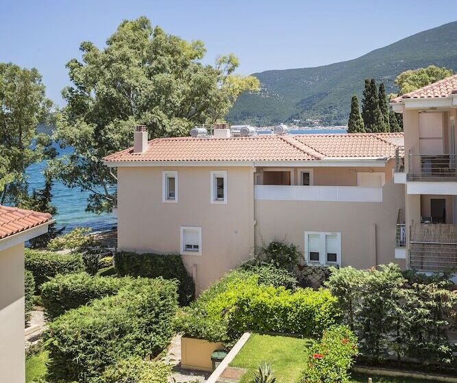 Meliti Waterfront Suites