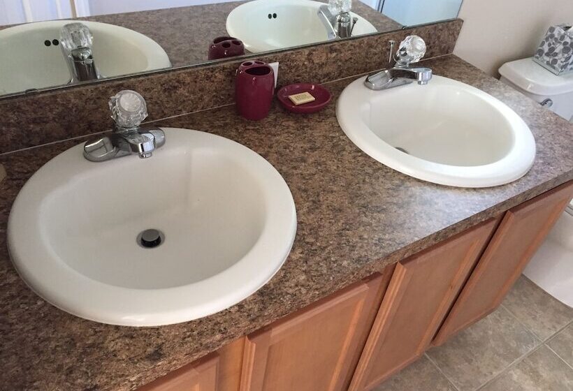 Ov3816   Sandy Ridge   5 Bed 3 Baths Villa