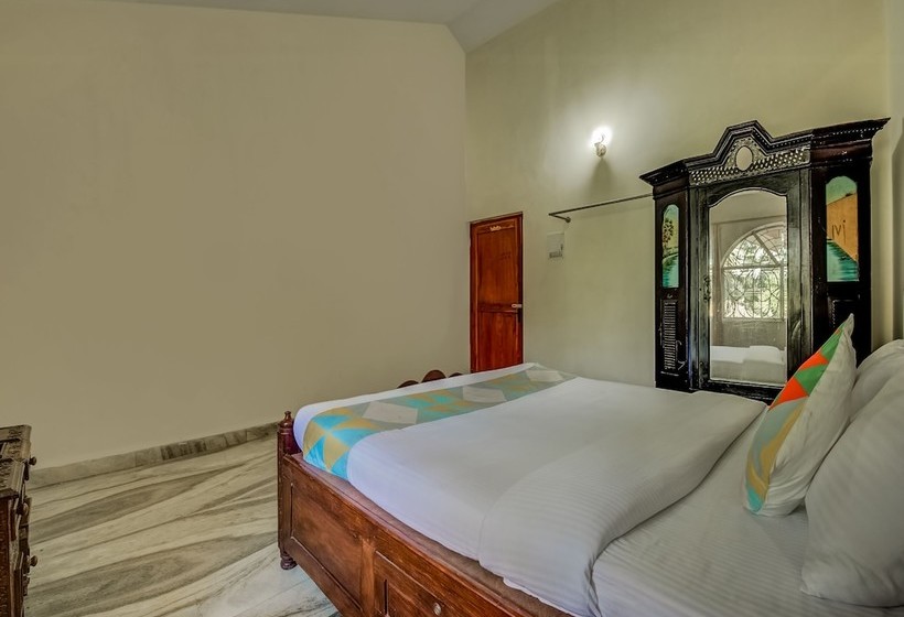 Oyo 12150 Home Spacious 2bhk Betalbatim