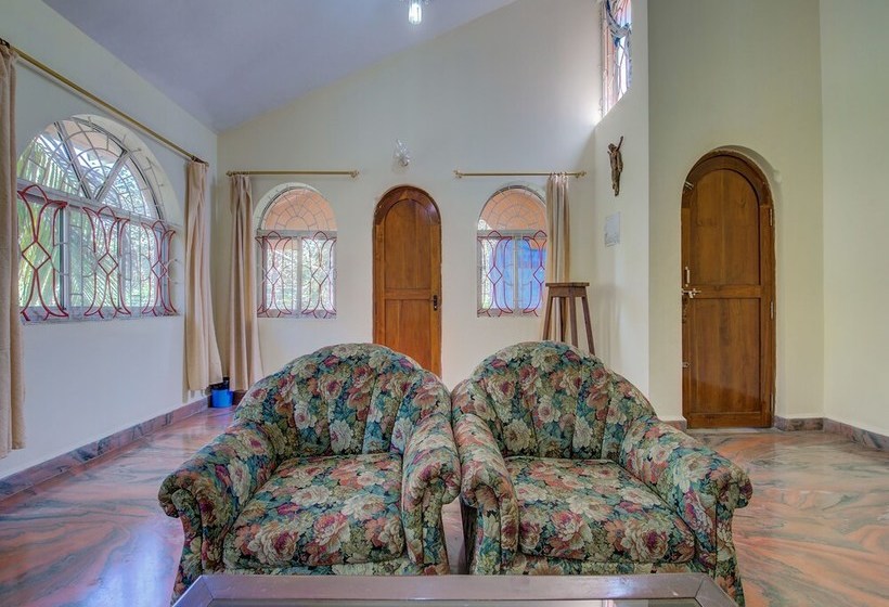 Oyo 12150 Home Spacious 2bhk Betalbatim