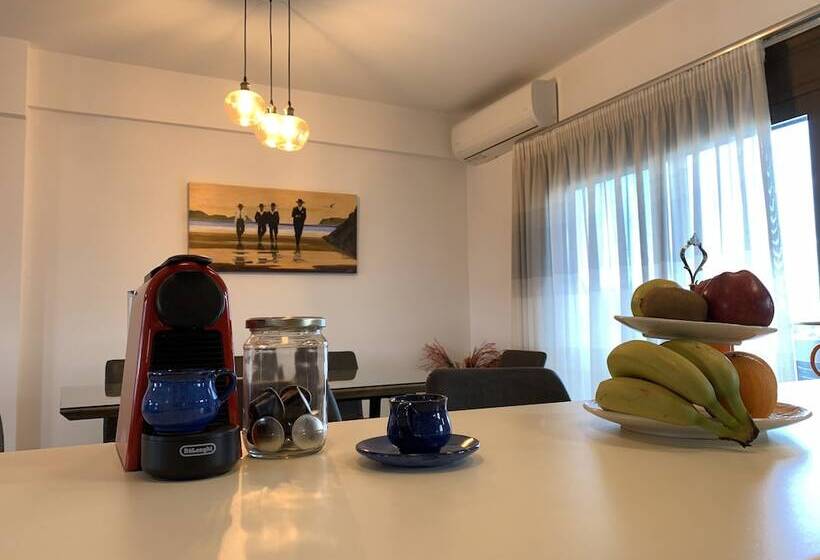 פנסיון Angela S Sea View 3 Bd House