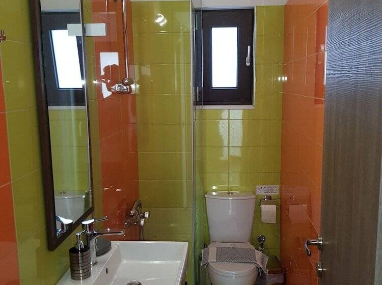 פנסיון Angela S Sea View 3 Bd House