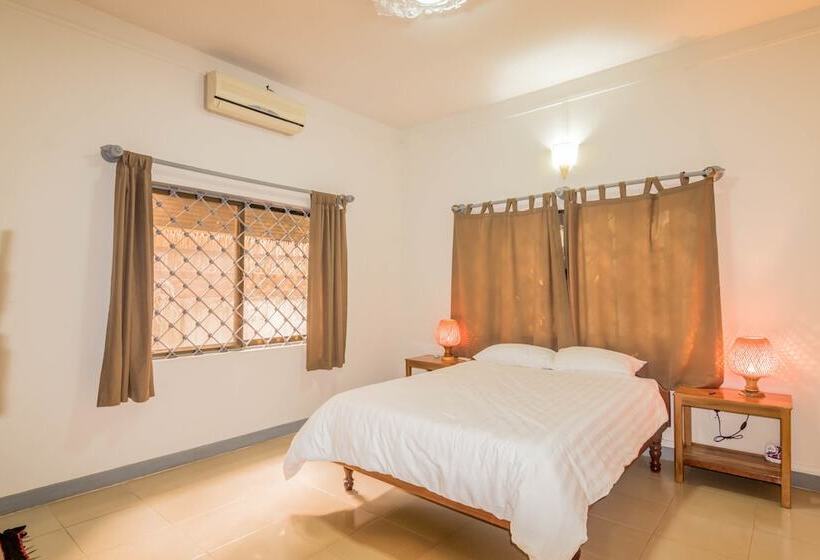 پانسیون Ella's Villa Siem Reap
