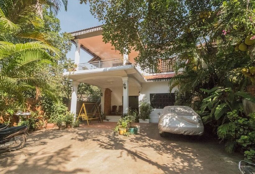 پانسیون Ella's Villa Siem Reap