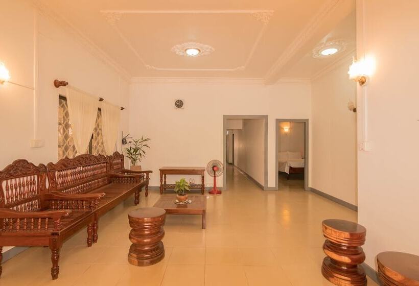 پانسیون Ella's Villa Siem Reap