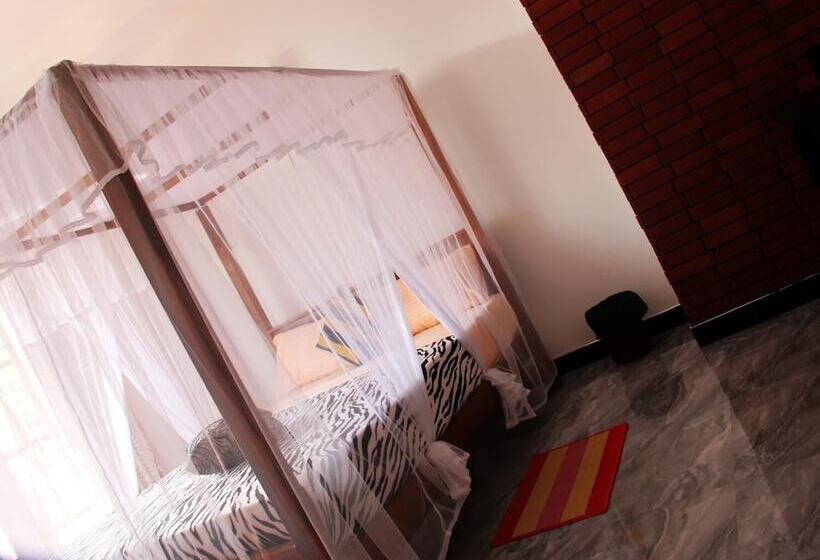 ペンション Lizzie Villa Guest House