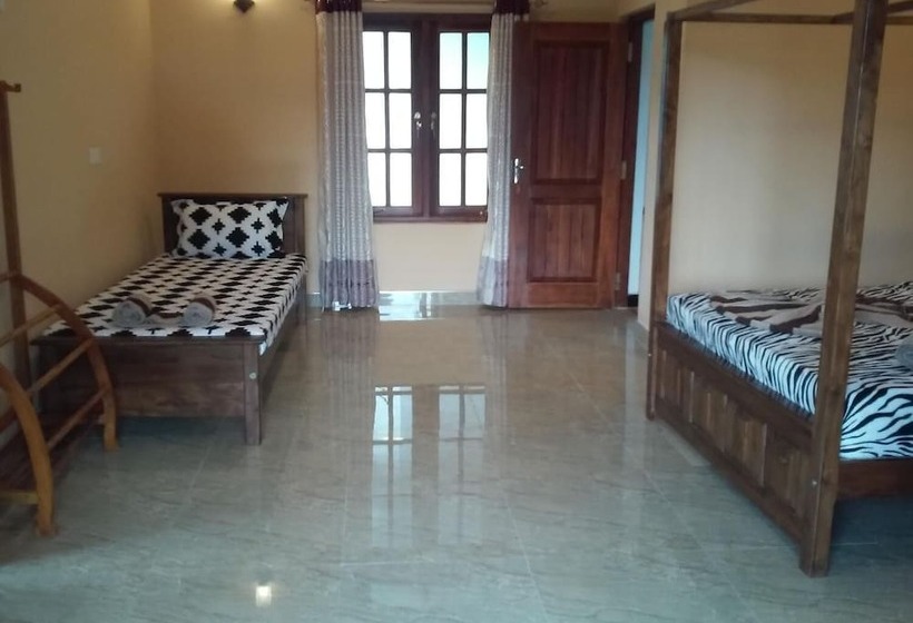 ペンション Lizzie Villa Guest House