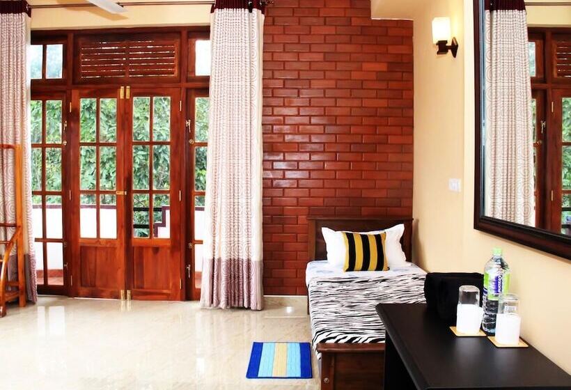 ペンション Lizzie Villa Guest House