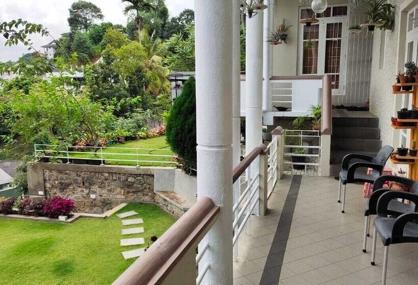 Пансион Marvel Hills Kandy