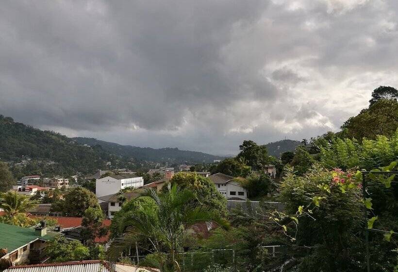 Пансион Marvel Hills Kandy