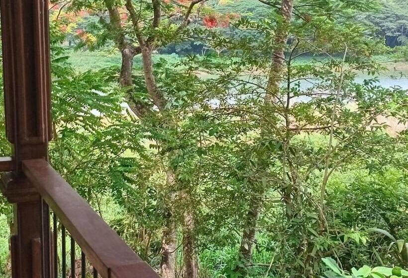 Пансион The River Lodge