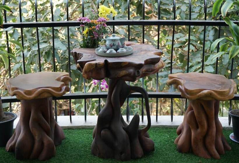 پانسیون Woodrootsbanteaychhmar