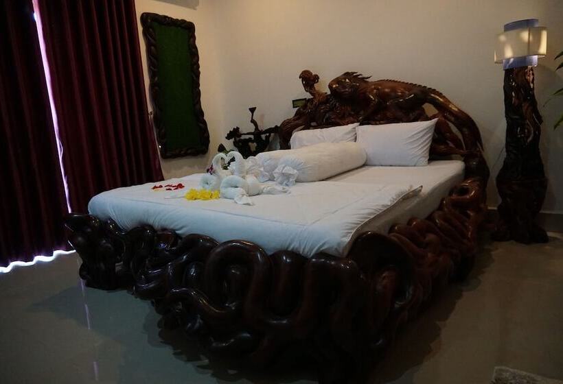 پانسیون Woodrootsbanteaychhmar