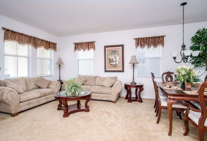 The Getaway At Winwood Bay