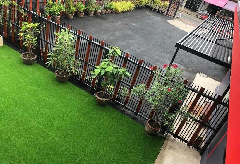 Thyme Xeriscape Hostel