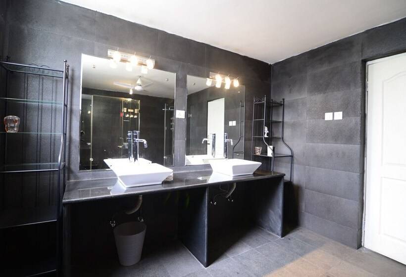 Tripthrill Costa Del Sol 5bhk Villa