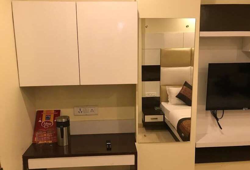Adb Rooms Hotel Olive International