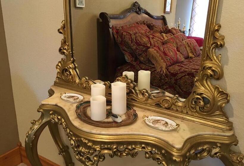 Attwood House Bed And Breakfast Near Manhattan, Ks