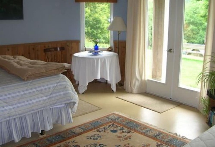 مبيت وإفطار Lucky Mud Inn And Disc Golf Resort