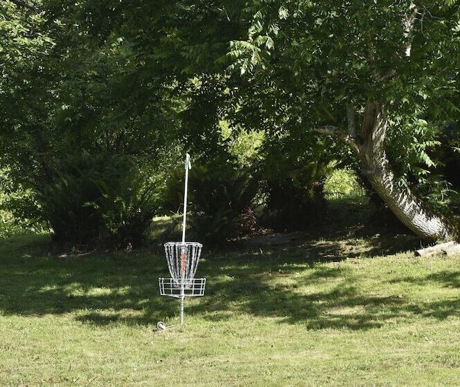 민박 Lucky Mud Inn And Disc Golf Resort