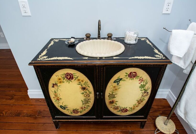 ベッドアンドブレックファースト The Emma Grace