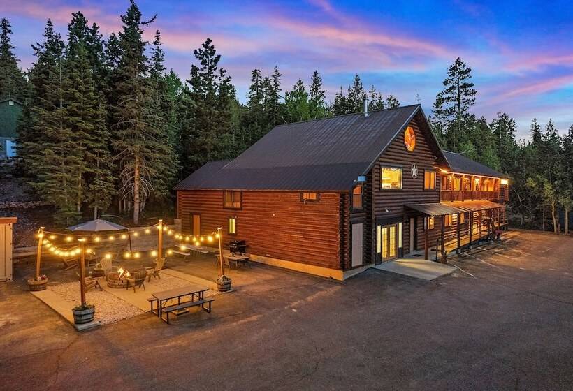 Duck Creek Village Inn