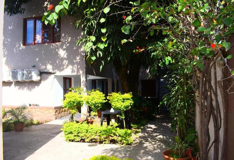 Хостел Benitez Hosteria