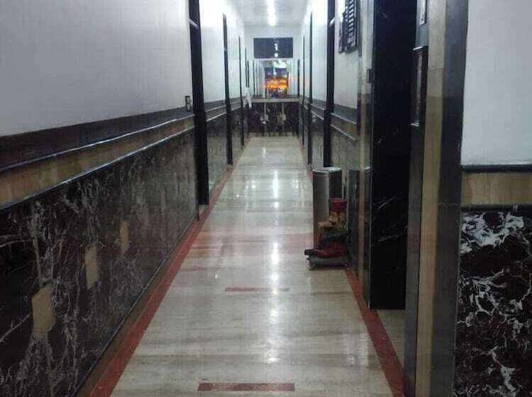 호텔 Adb Rooms Today International Paharganj