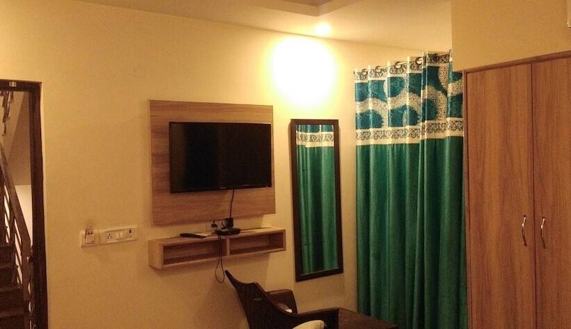 בית מלון כפרי Aerocity Golden