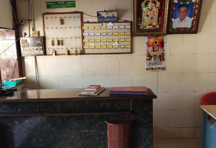 فندق Akil Towers