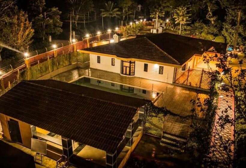 Отель Ananya Greens