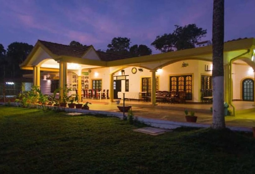 Отель Ananya Greens