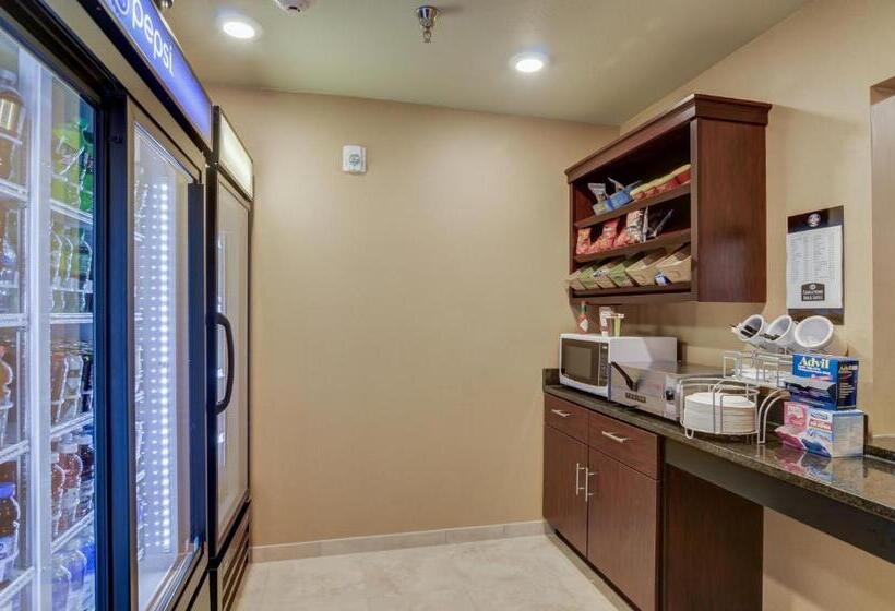 فندق Cobblestone Inn & Suites  Ord