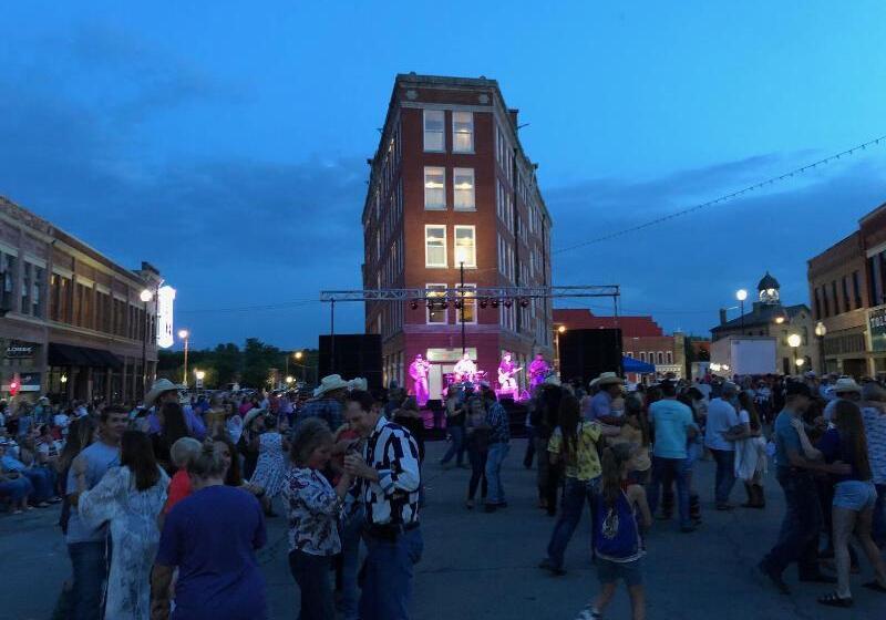 Frontier Hotel Pawhuska