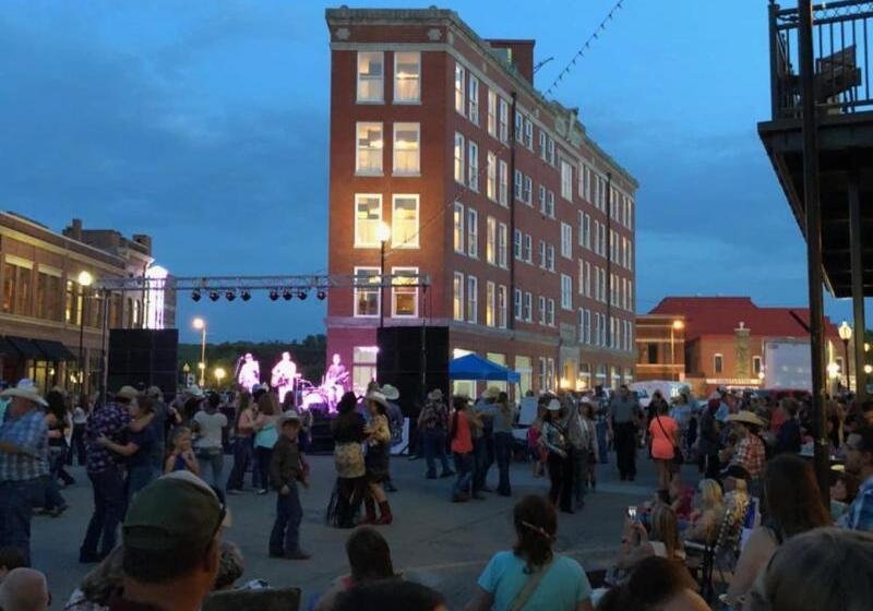 Frontier Hotel Pawhuska