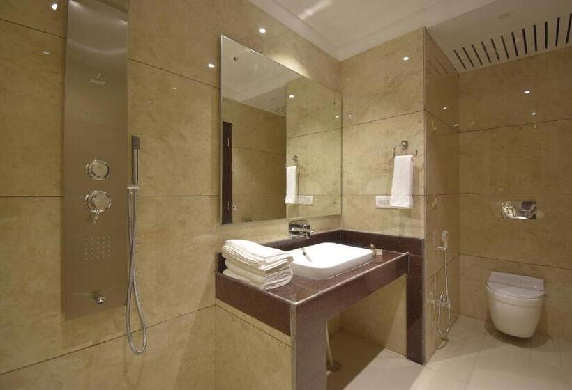 Отель Grand Him Queen Ac Centralized