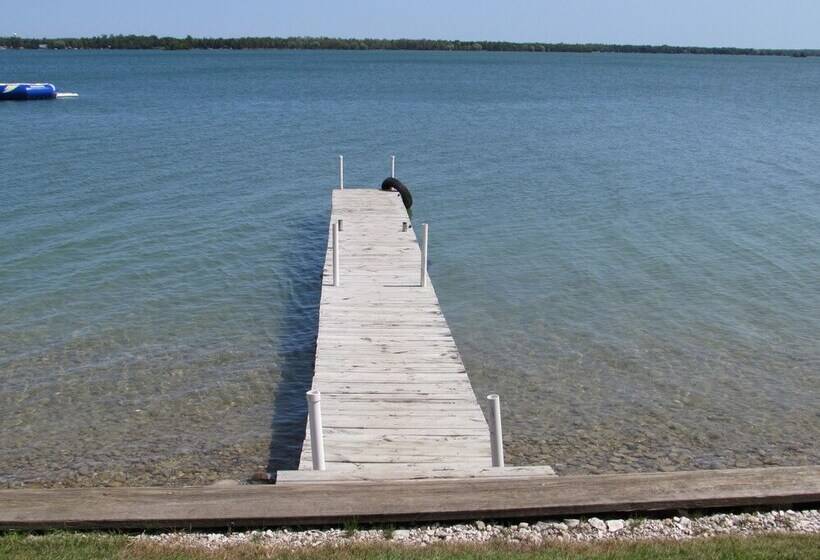 Отель Grand Lake Resort