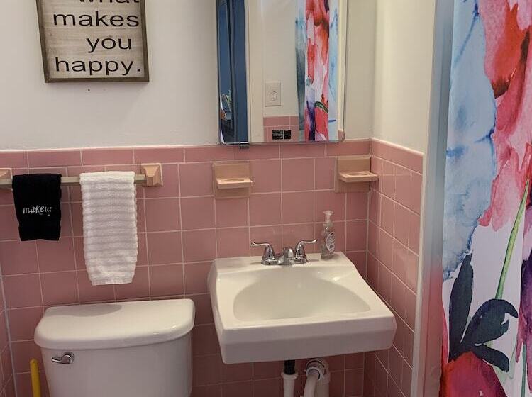 Отель Grand Lake Resort