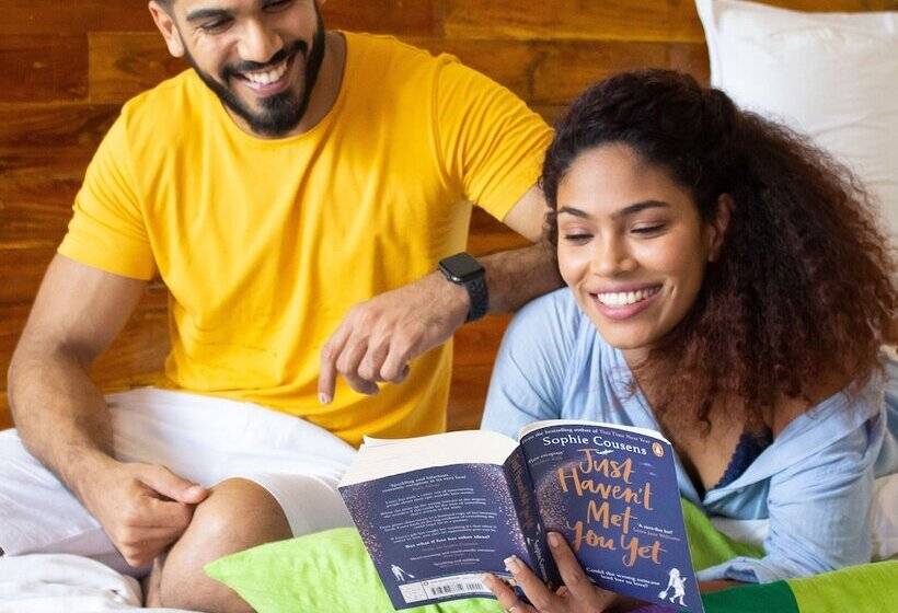 Itsy Hotels Avantika With Forest View