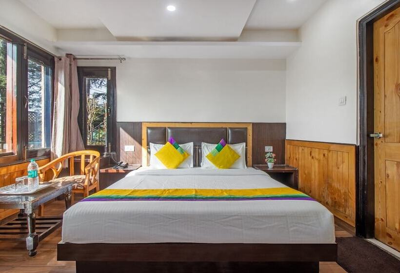Itsy Hotels Avantika With Forest View