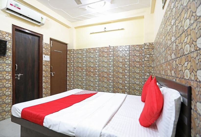 ホテル Kanchan Palace By Oyo Rooms