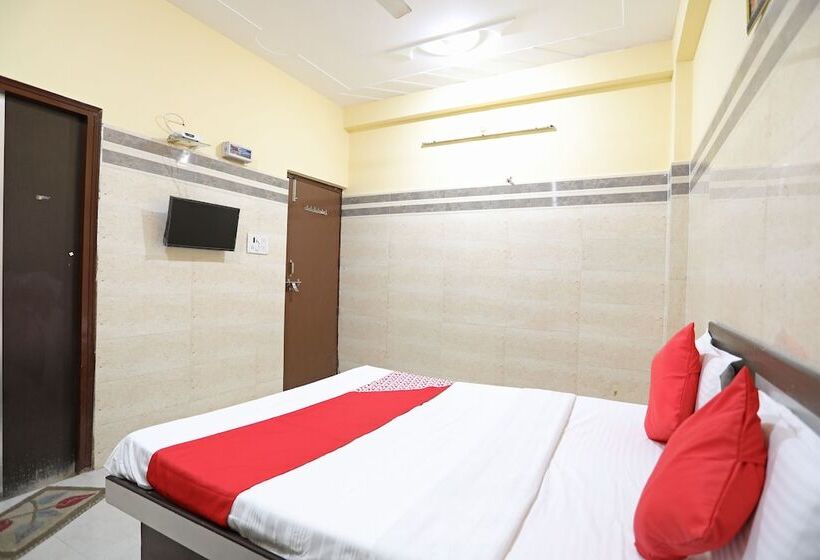 ホテル Kanchan Palace By Oyo Rooms