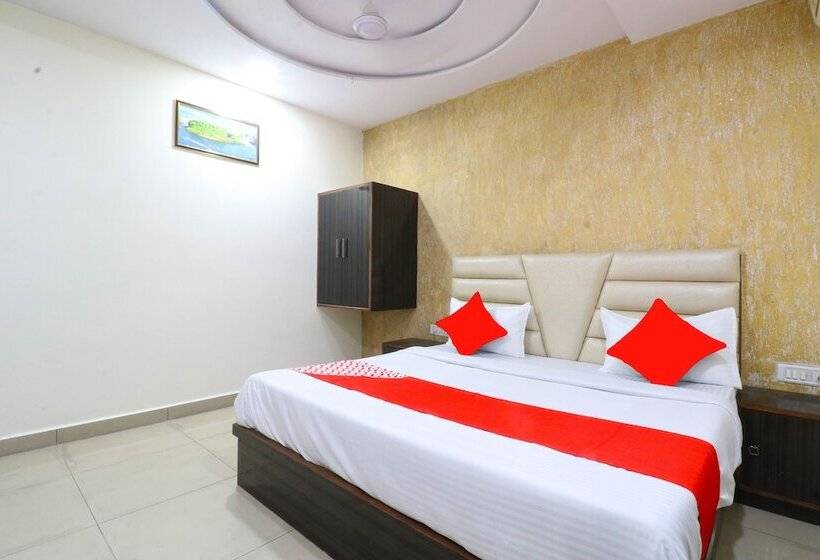 Отель Kirandeep By Oyo Rooms