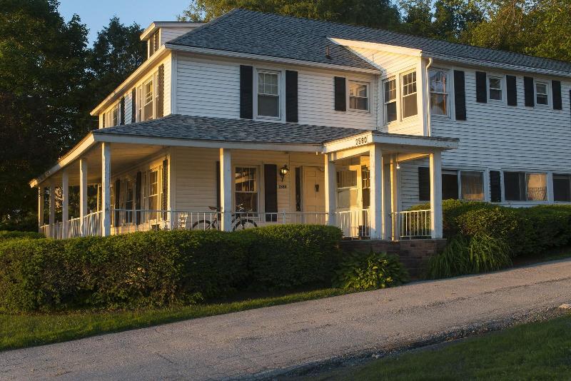 호텔 Lake Bomoseen Lodge