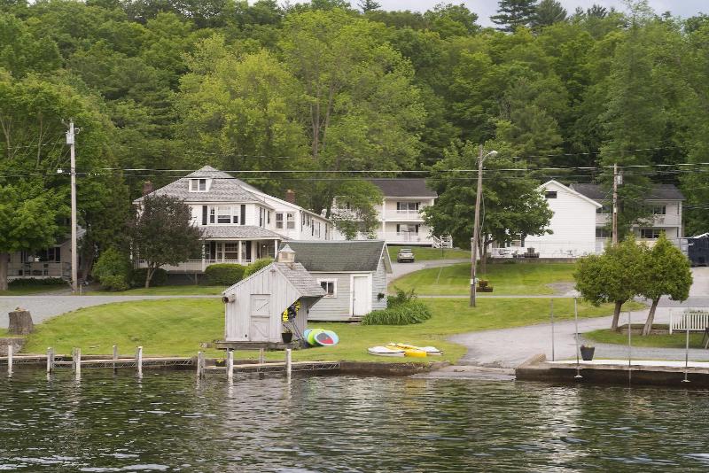 호텔 Lake Bomoseen Lodge