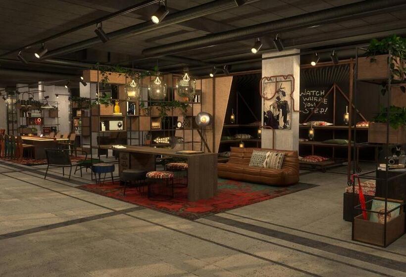 ホテル Moxy Lille City