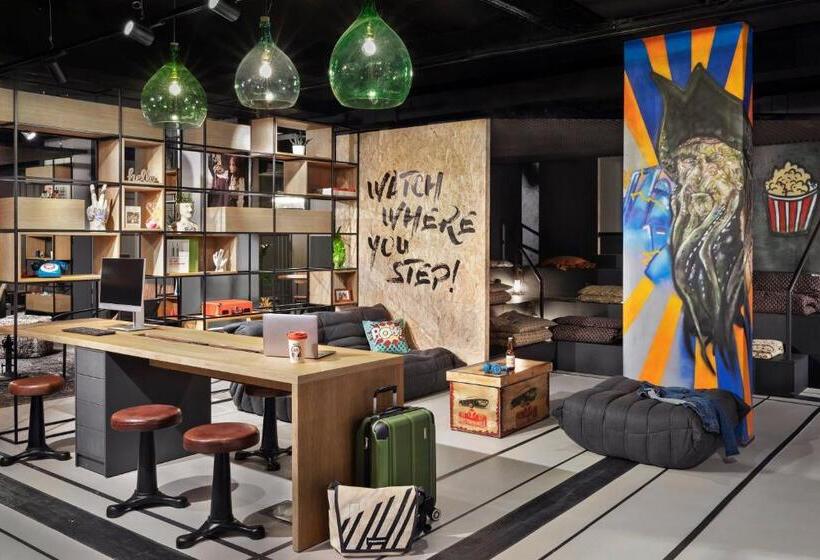 ホテル Moxy Lille City